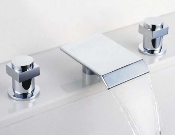 Contemporary Waterfall Bathroom Sink Tap Chrome Finish Widespread T7701