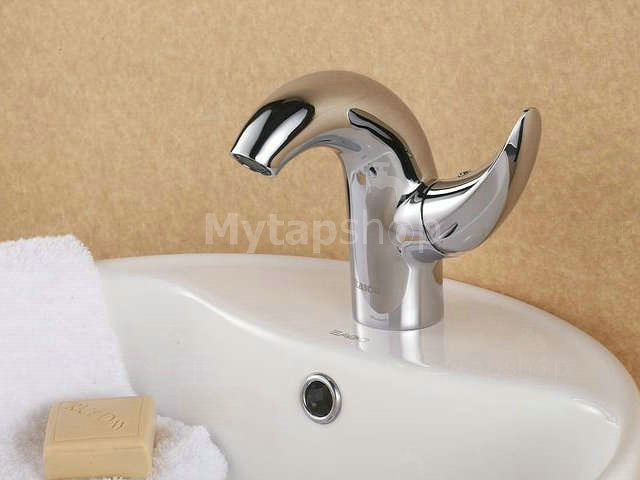 Contemporary Centerset Chrome Finish Bathroom Sink Tap T0548
