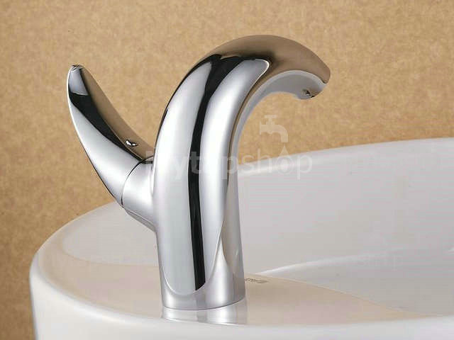 Contemporary Centerset Chrome Finish Bathroom Sink Tap T0548