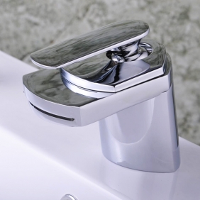 Single Handle Chrome Centerset Waterfall Bathroom Sink Tap (T0701)