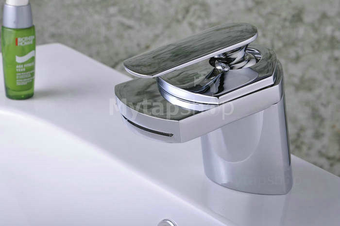 Single Handle Chrome Centerset Waterfall Bathroom Sink Tap (T0701)