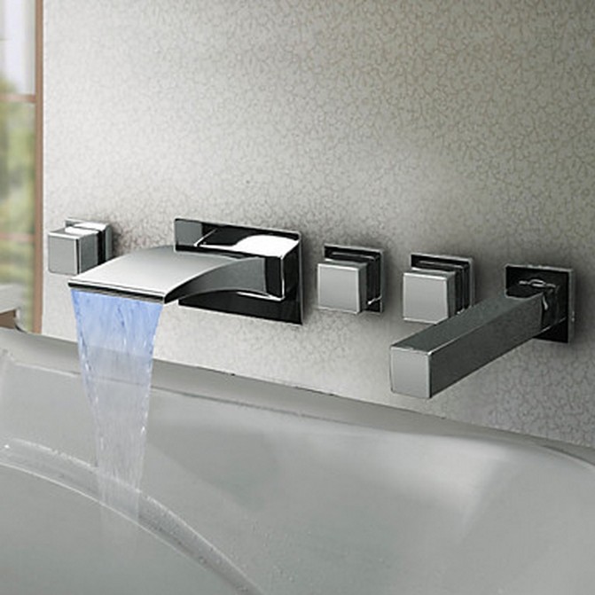 Thermochromic Contemporary Chrome Finish LED Waterfall Bathroom Tub Tap T8043 - Click Image to Close