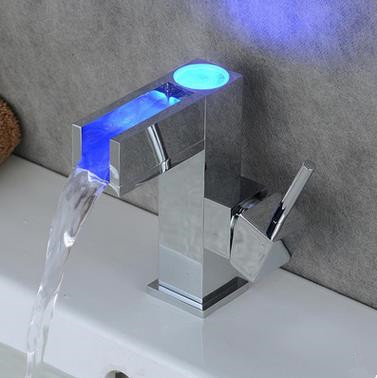 Contemporary Single Handle LED Bathroom Sink Tap T0615F