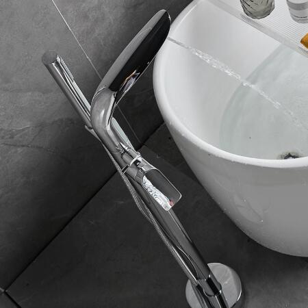Chrome Full Copper With Handshower 360° Swivel Spout Freestanding Bath Tap TFB550