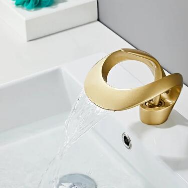 Modern Elegant Single Lever Handle Solid Brass Waterfall Gold Bathroom Tap TG0358