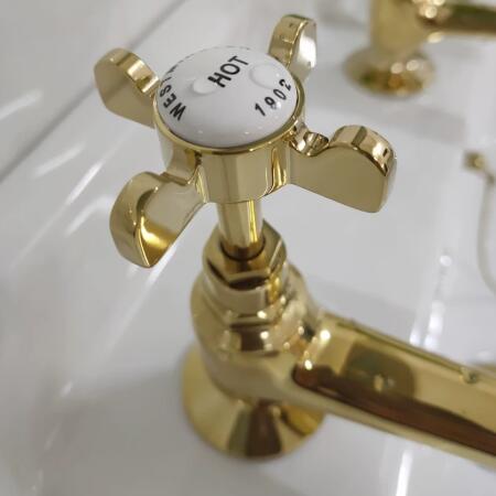 Traditional Gold Brass Taps Double Hole Double Handle Column Classical Retro Bathroom Sink Taps TG0388 - Click Image to Close